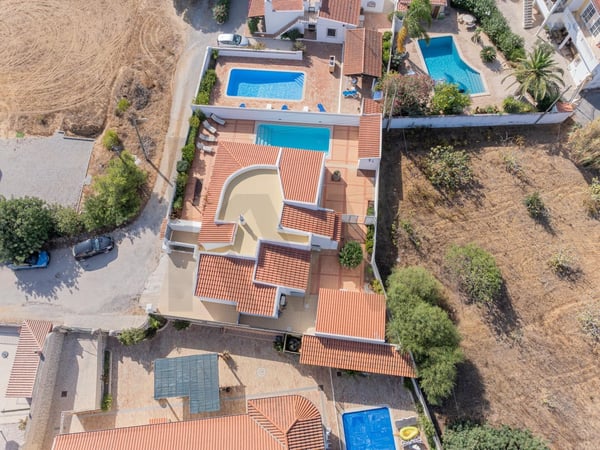 Villa in Gale - view 1