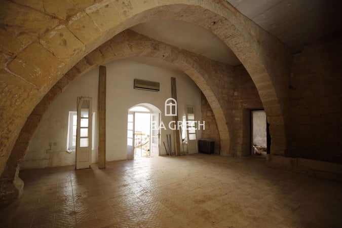 House in Balzan - view 1