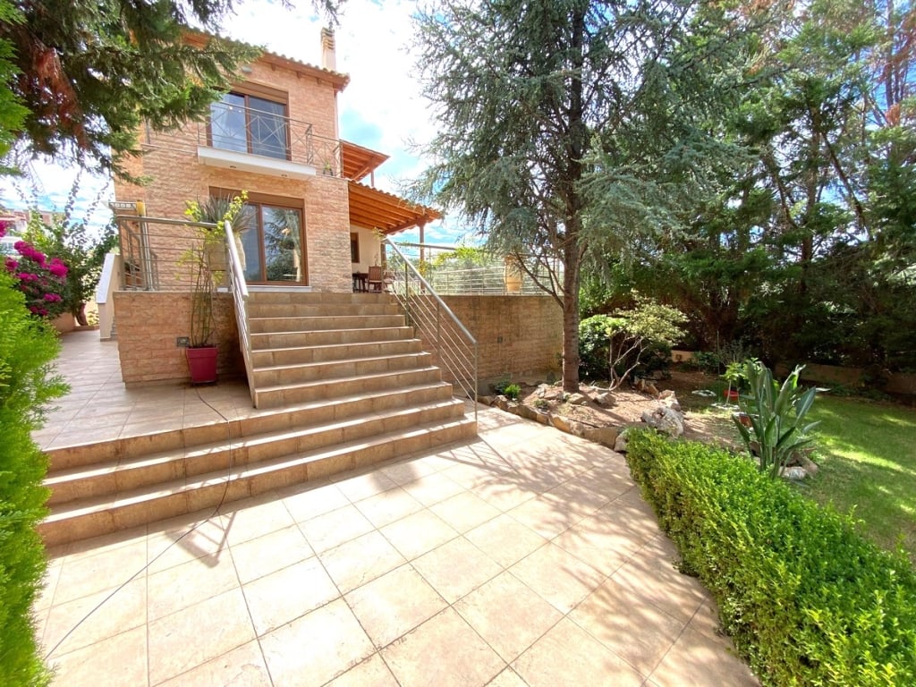 Villa in Lefkakia - Image 2