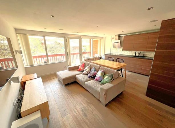 Apartment in Val-d'Isere - view 1