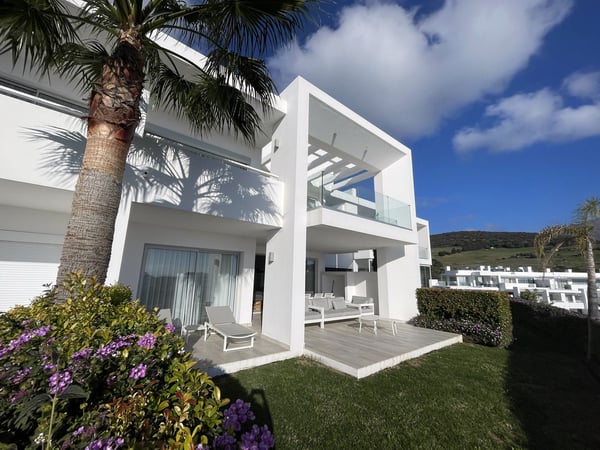 Apartment in Casares - view 1