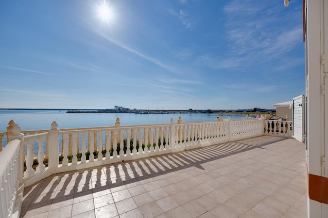 Apartment in Torrevieja - view 1