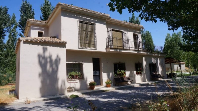 House in Guadix - view 1