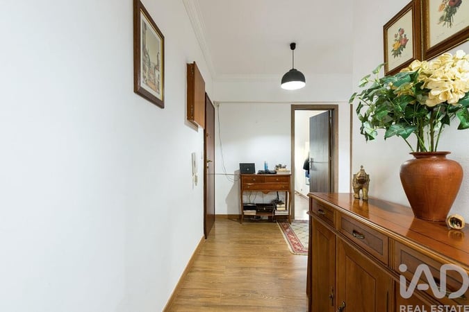 Apartment in Seixal - view 1