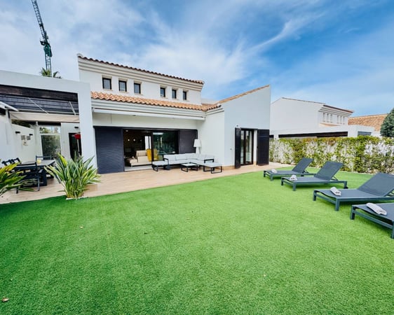 Villa in Algorfa - view 1