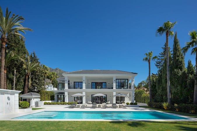 Villa in Marbella - view 1