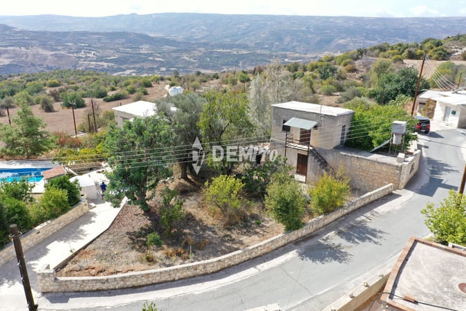 Villa in Filousa Chrysochous - view 1