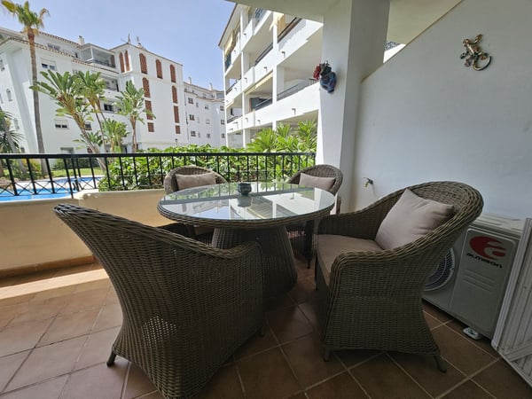 Apartment in Sitio de Calahonda - view 1