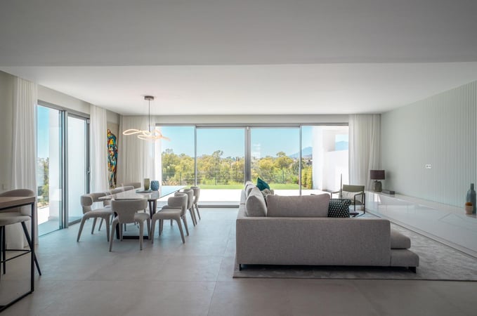 Villa in San Pedro de Alcantara - view 1