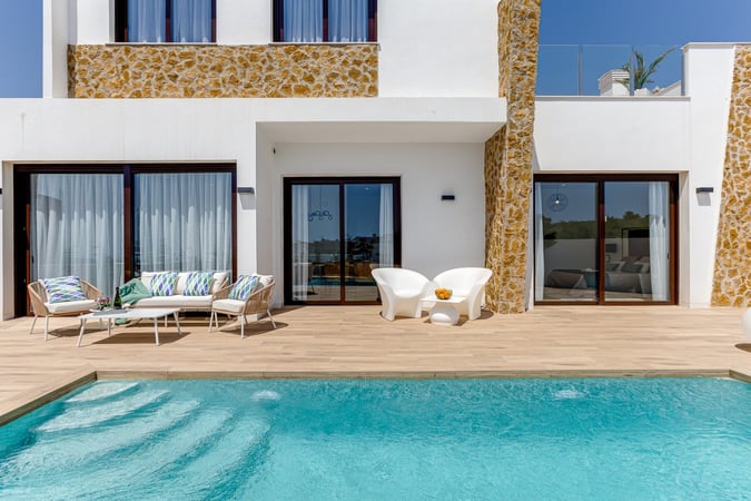 Villa in Finestrat - view 1