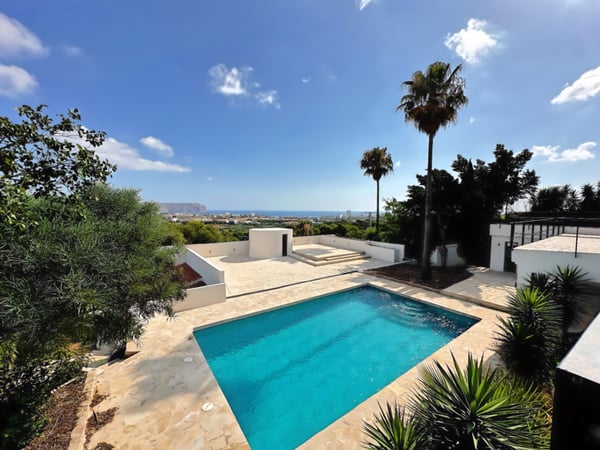 Villa in Javea - view 1