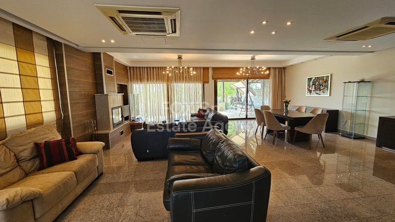 House in Kaimakli - view 1