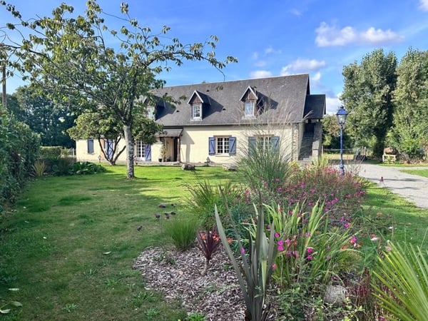 House in Torigni-sur-Vire - view 1