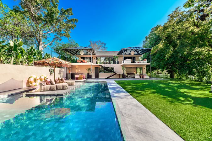 Villa in San Pedro de Alcantara - view 1