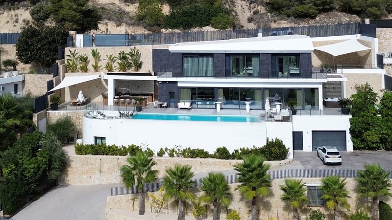 Villa in Benissa - view 1