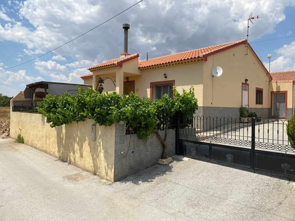 Villa in Chirivel - view 1