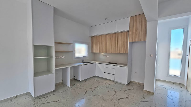 House in Ypsonas - view 1