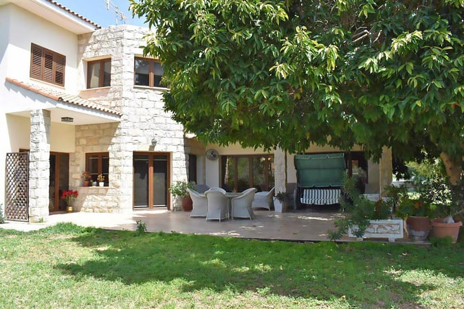 House in Pyrgos - view 1