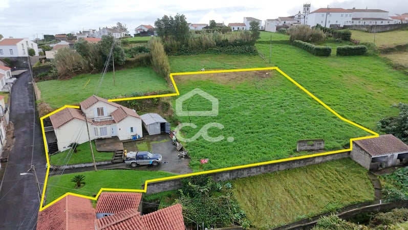 Villa in Algarvia - view 1