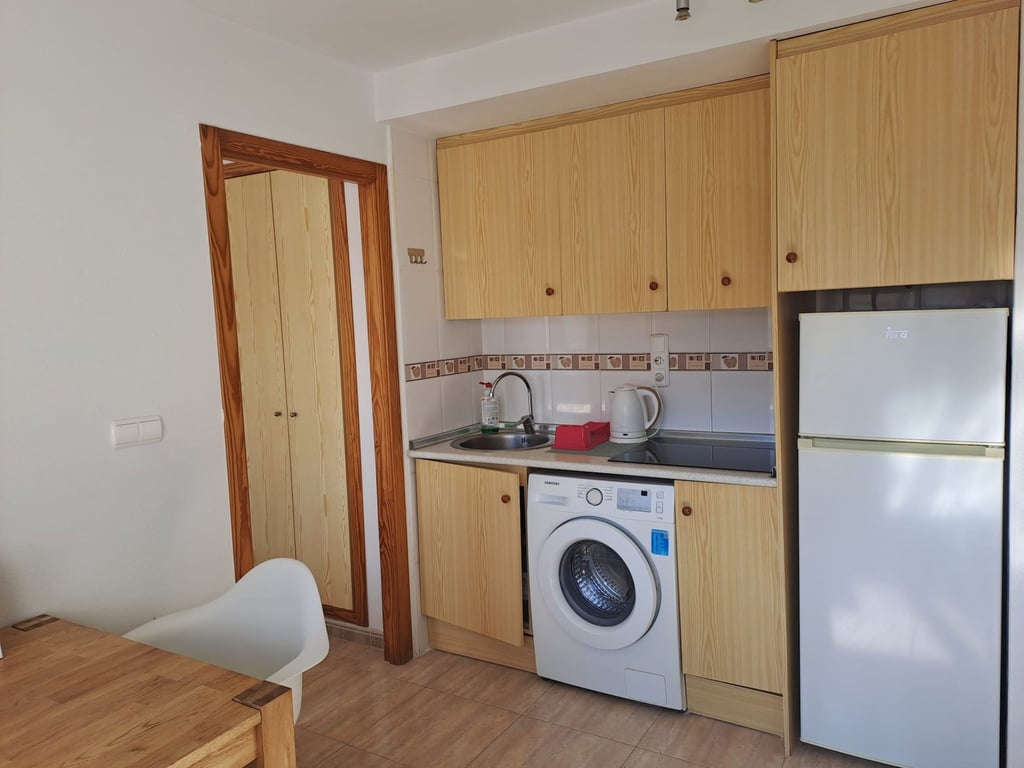 Apartment in Torrevieja - Image 2