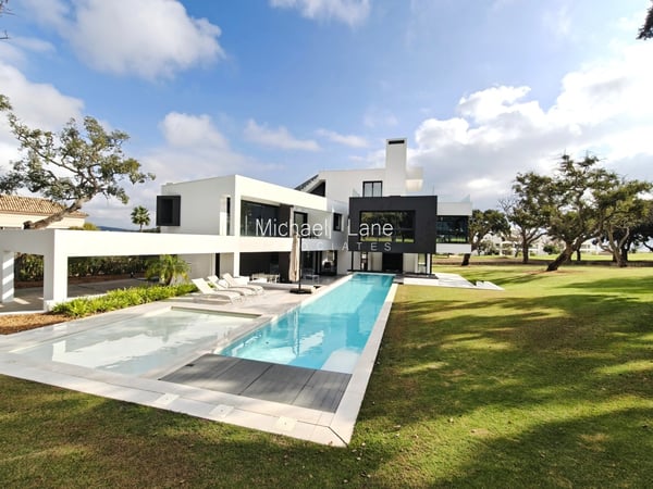 House in San Roque Club - view 1