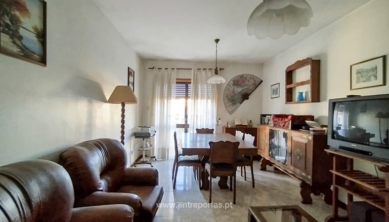 House in Povoa de Varzim - view 1