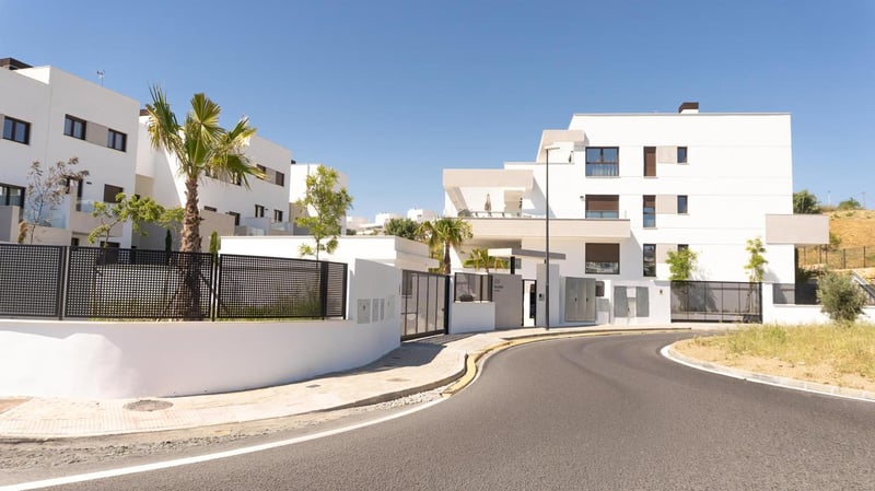 Penthouse in San Luis de Sabinillas - view 1