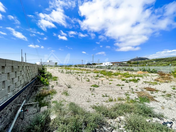 Villa in Granadilla - view 1