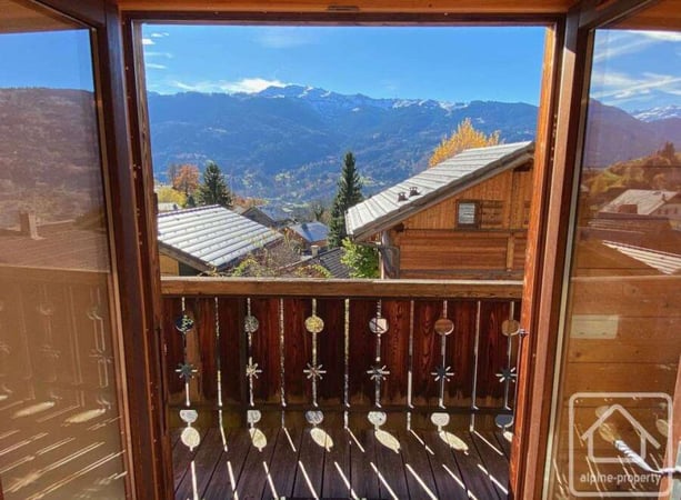 House in Verchaix - view 1