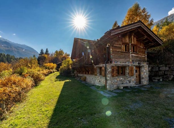 House in Argentiere - view 1
