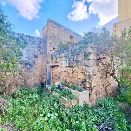 House in Qrendi - view 1