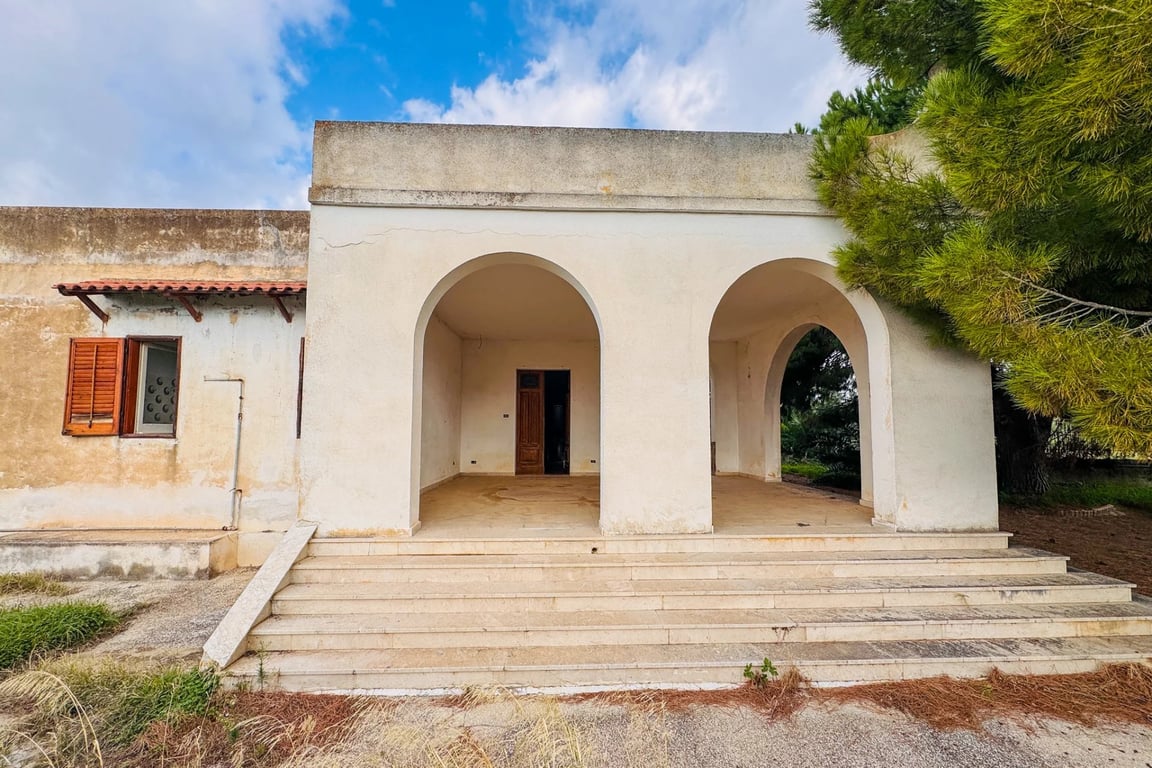 Villa in Marinella - Image 2