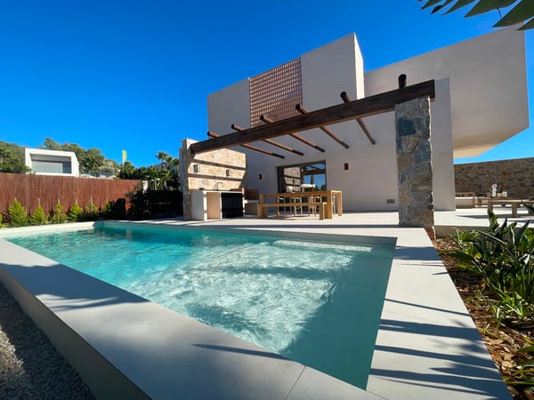 Villa in Campoamor R-5 - view 1