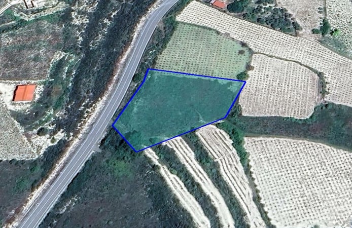 House in Omodos - view 1