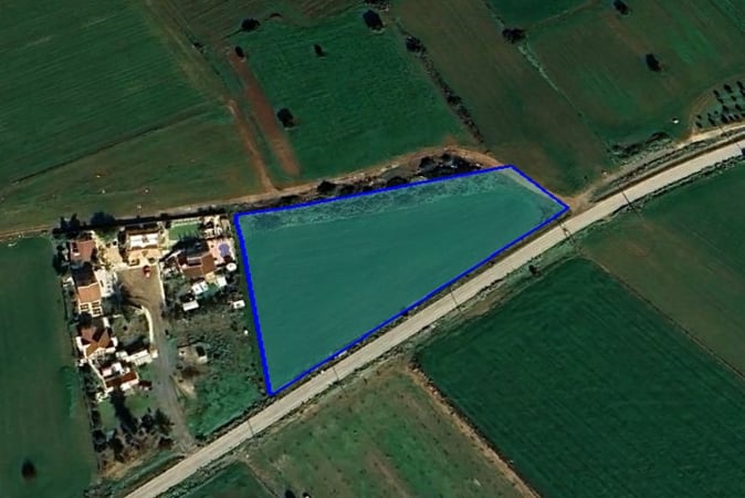 House in Alaminos - view 1