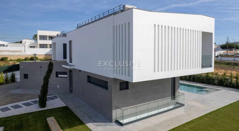 House in Gale - view 1