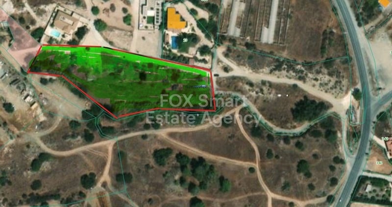 Land in Parekklisha - view 1