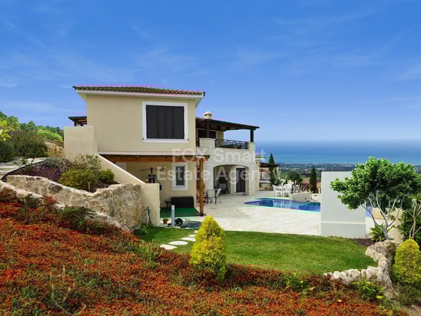 House in Tala - view 1