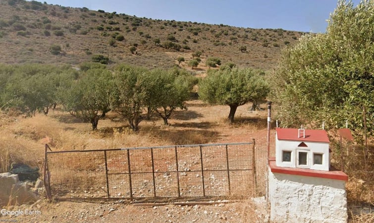 House in Neapoli - view 1