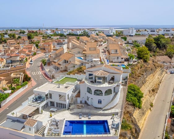 Villa in Ciudad Quesada - view 1