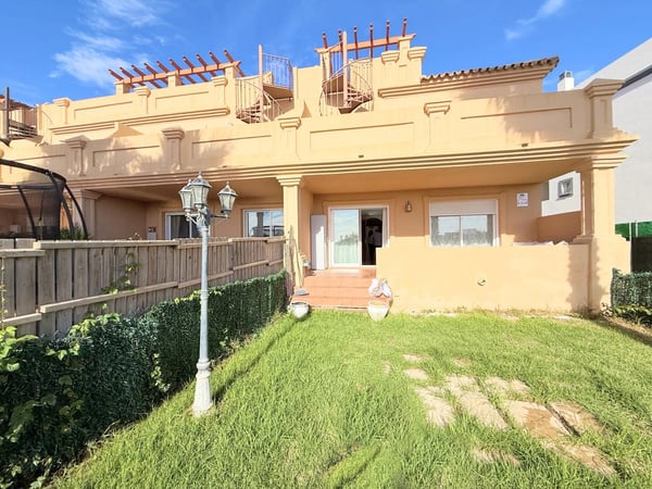 House in Estepona - view 1