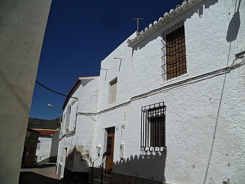 House in Uleila del Campo