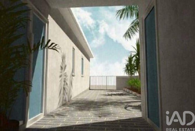 House in Aveiro - view 1