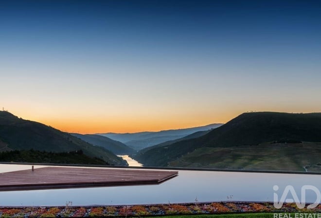 House in Folgosa - view 1