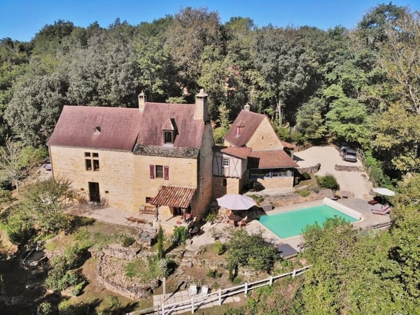 House in Sarlat-la-Caneda - view 1