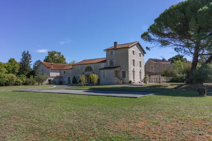 House in Mansle - view 1