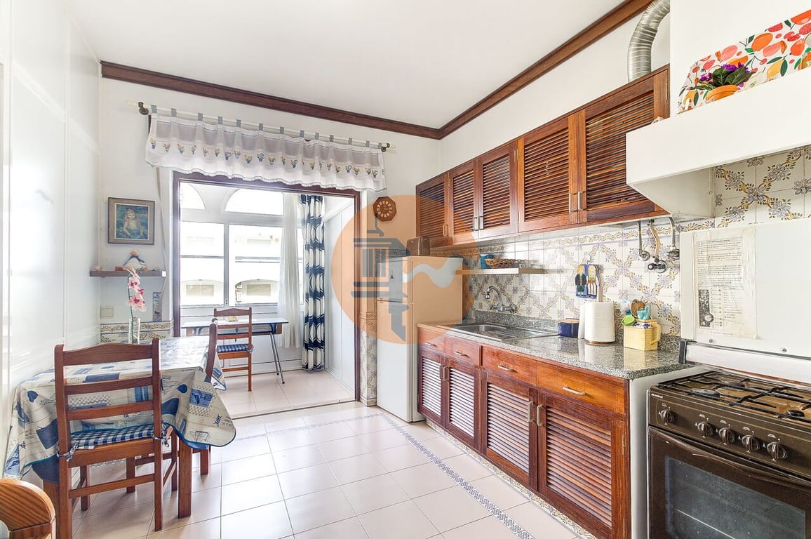 Apartment in Monte Gordo - Image 2
