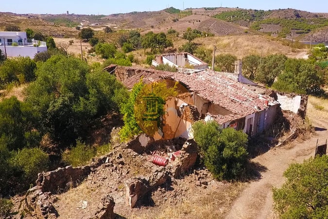 Villa in Castro Marim - view 1