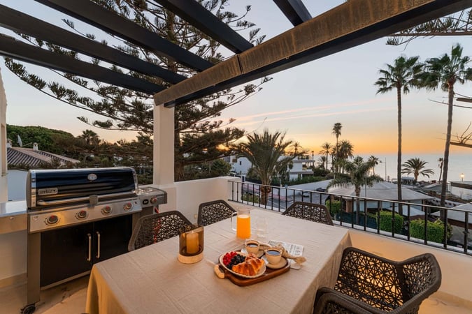 Penthouse in Atalaya Isdabe - view 1