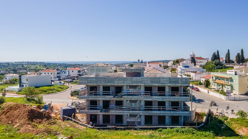Apartment in Mexilhoeira Grande - view 1